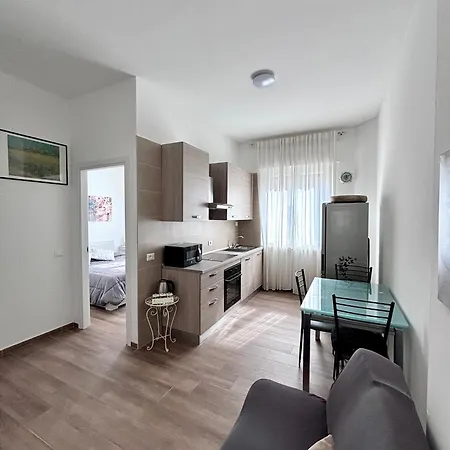 Bilocale In Bande Nere-Metro Rossa Duomo Apartment Milan Exterior photo