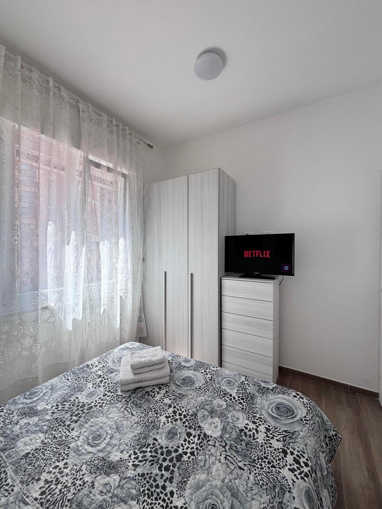 Apartamento Bilocale In Bande Nere-metro Rossa Duomo